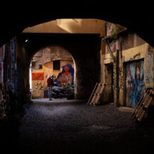 <p>Interesting arches over a passageway in central Rome.<br /></p>