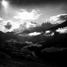 <p>A view over the Val di Funes toward the famous Odle group of peaks in the Dolomites.<br /></p>