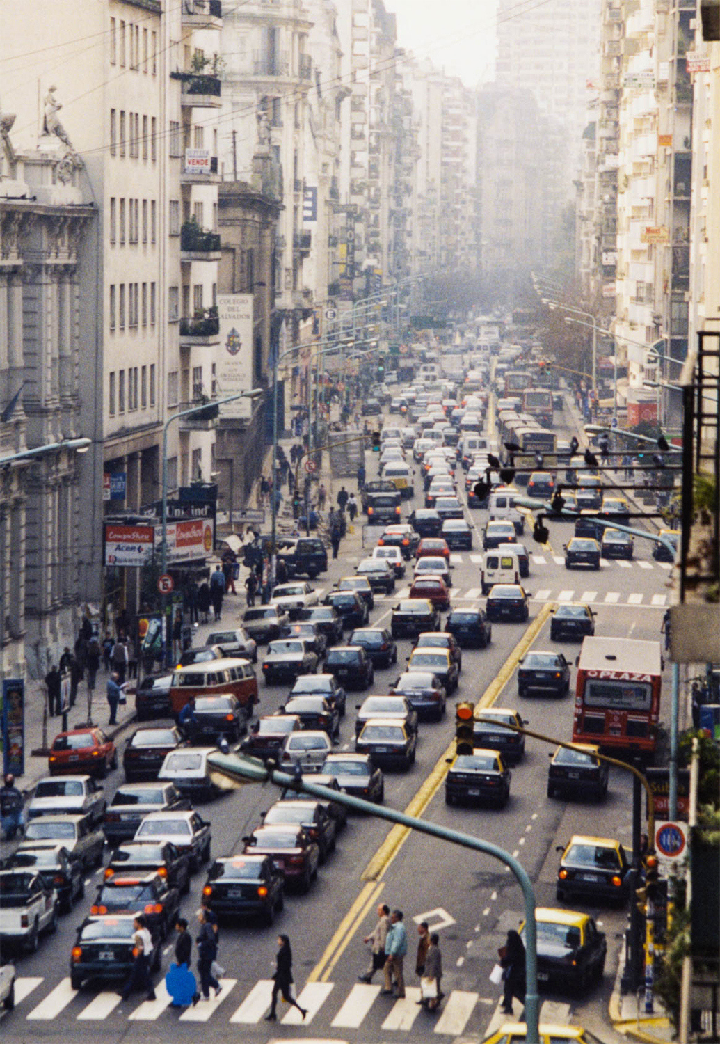 <p>A view up one of Buenos Aires' main boulevards, Avenida Callao.</p>