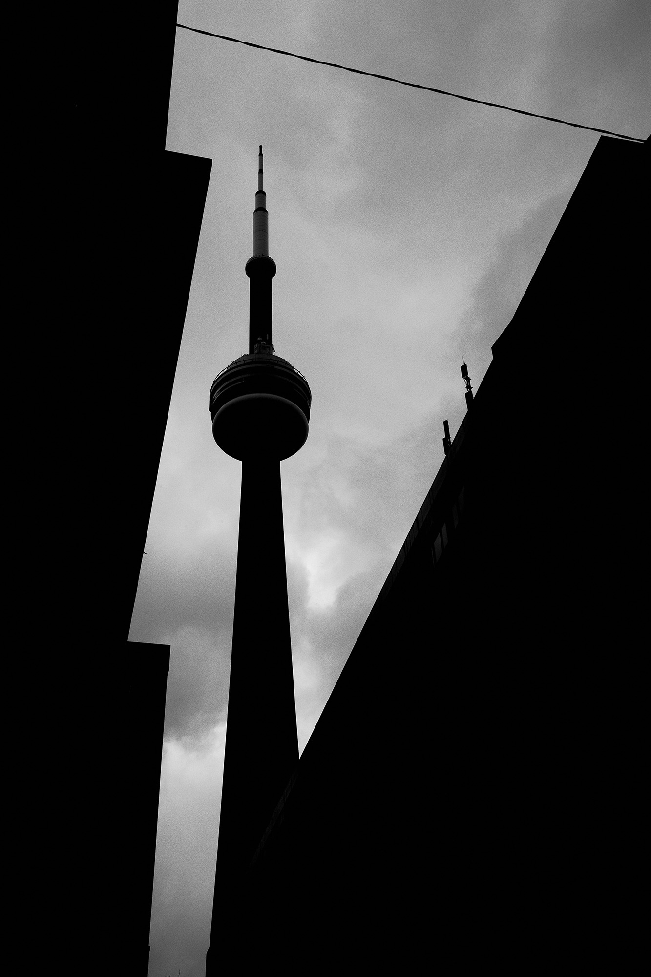 <p>A somewhat unorthodox take on Toronto's tallest tower.<br /></p>