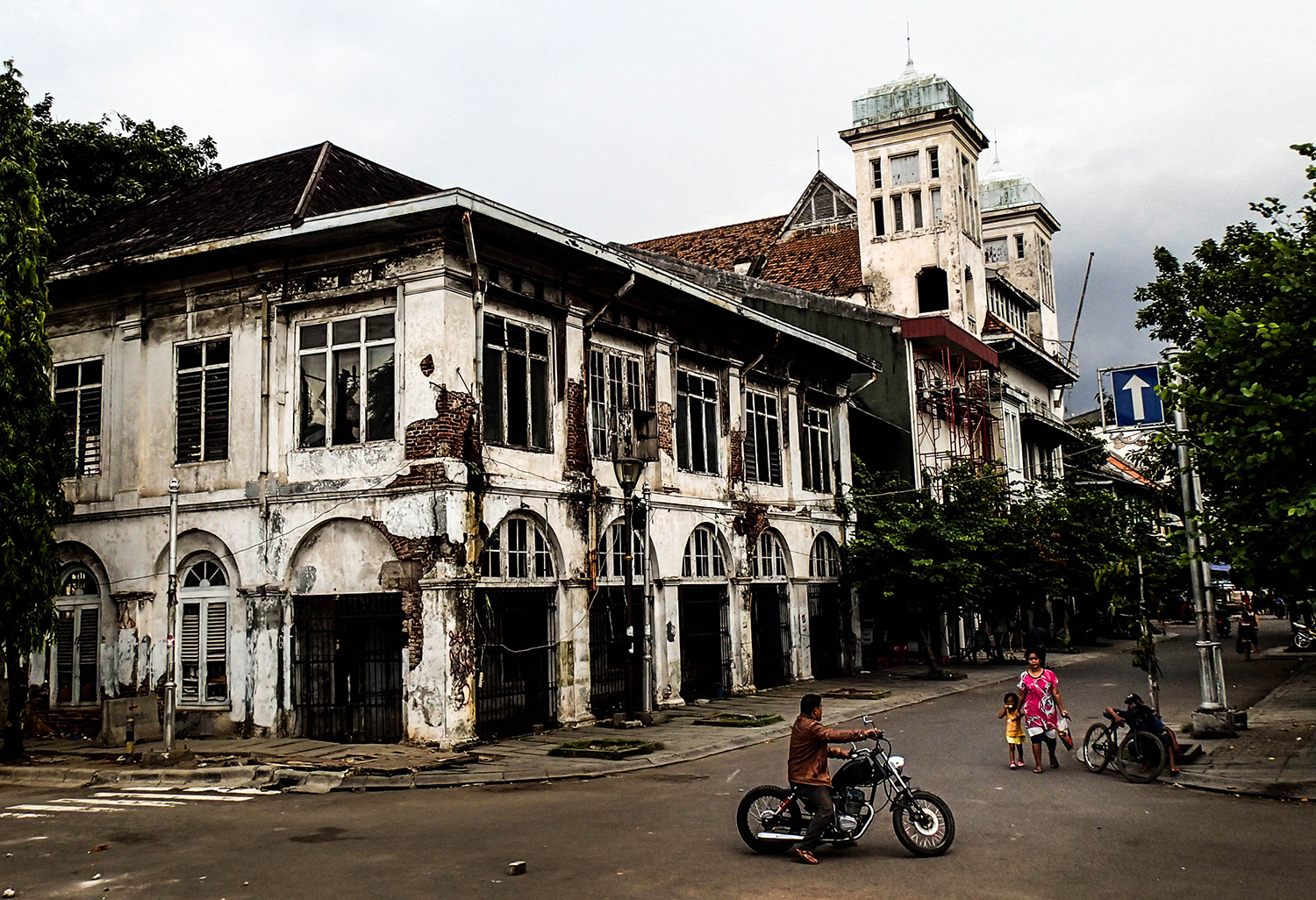 <p>A street scene in the former colonial core of Jakarta, known as Batavia under the Dutch.</p>
