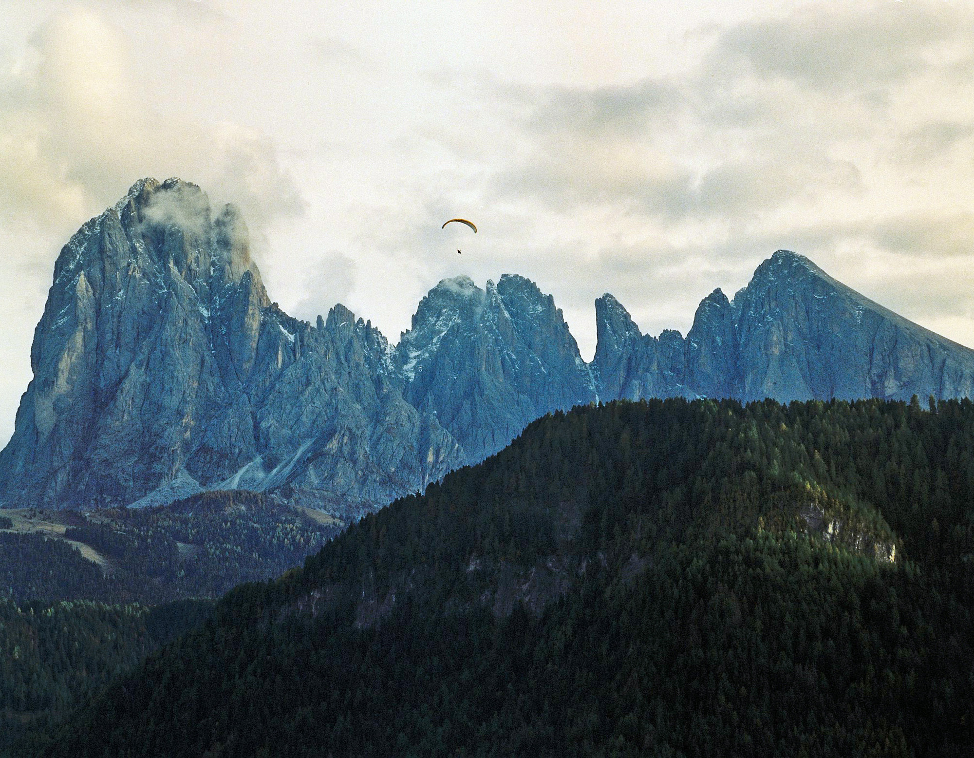 <p>A paraglider over the Langkofel (Sassolungo) massif in the Dolomites. <br /></p>
<p>Shot with Pentax 645N, 645 FA 80-160, Cinestill 800.<br /></p>